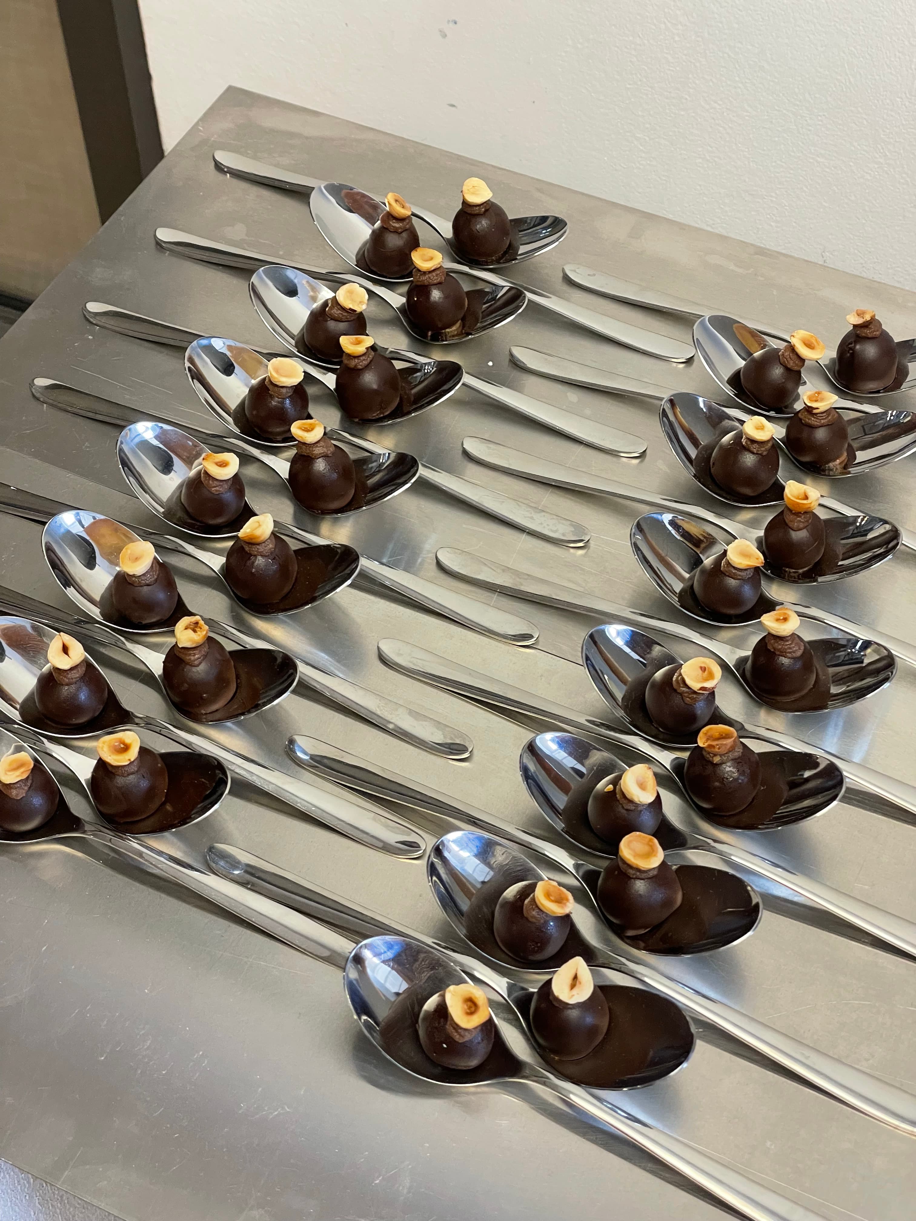 Finger food, editorial capture